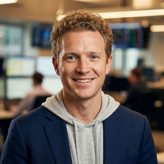 Profilbilde av Ryan Brooks, angitt som ledende tradinganalytiker hos Kilde Vermofoss